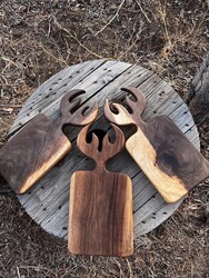 Aksoy Woods El Yapımı Ceviz Kesme Tahtası Geyik - Güney Outdoor
