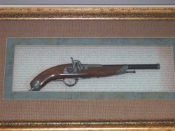 Dekoratif Antik Tabanca Çerçeve İçinde - Güney Outdoor