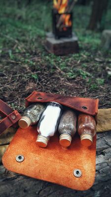 Go Bear Bushcraft Baharatlık Deri Kılıflı Kızıl