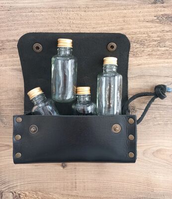 Go Bear Bushcraft Baharatlık Deri Kılıflı Siyah - 1
