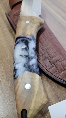 Safir SZ11 Zeytin Saplı Av Kamp Bıçağı Deri Kılıflı Epoksi Desenli - 3