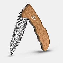 Victorinox 0.9410.J26 Evoke Damascus Çakı LE2026 Çakı Limited Edition - Victorinox