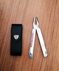 Victorinox SwissTool Katlanır Pense Deri Kılıflı - Thumbnail